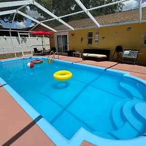 Cozy Family In With Private & Heated Pool, Pool Table And Kids Play Area Tampa